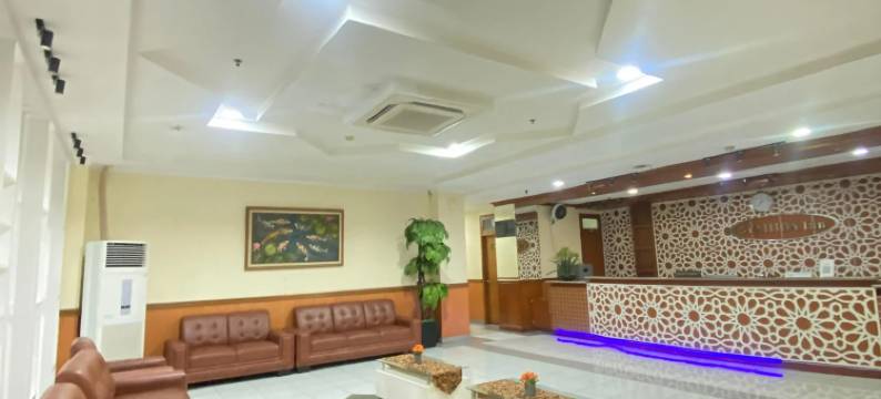 阿迪亚会议中心酒店(Adia Convention Center Hotel)图片