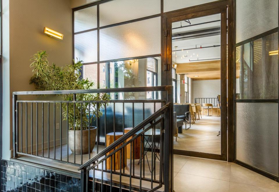 Franklin Guesthouse Hotel Overview