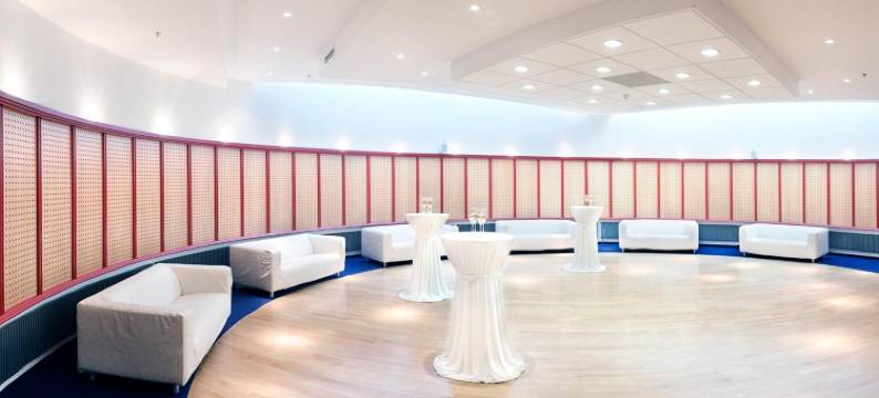 里萨德累斯顿艾尔布兰德美居酒店(Mercure Hotel Riesa Dresden Elbland)图片