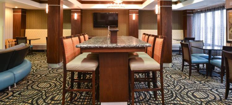 智选假日套房酒店格林菲尔德(Holiday Inn Express & Suites Greenfield)图片