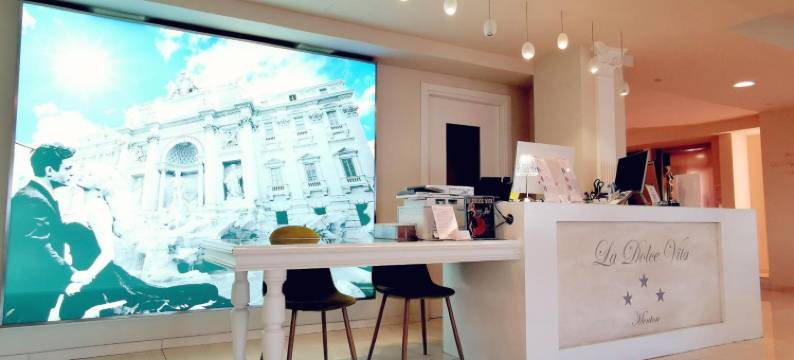 甜蜜生活酒店(La Dolce Vita Hotel)图片