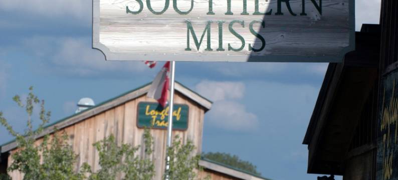 哈蒂斯堡万豪万怡酒店(Courtyard by Marriott Hattiesburg)图片