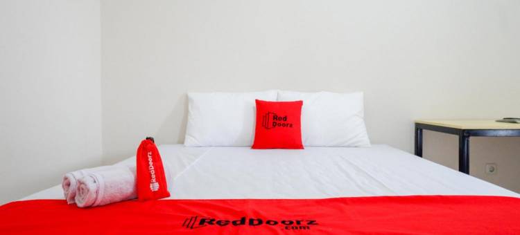 红多兹酒店-近布顿力宝广场(RedDoorz near Lippo Plaza Buton)图片