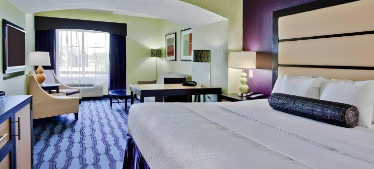 海恩斯维尔斯图尔特堡拉昆塔温德姆套房酒店(La Quinta Inn & Suites by Wyndham Hinesville - Fort Stewart)图片