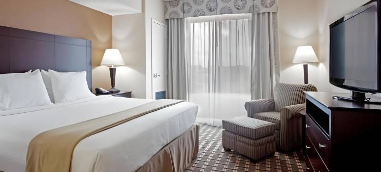 Holiday Inn Express 彭布罗克(Holiday Inn Express Pembroke)图片