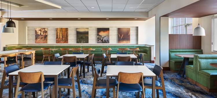 诺克斯维尔土耳其溪万枫套房酒店(Fairfield Inn & Suites Knoxville Turkey Creek)图片