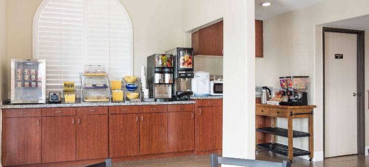 埃尔森特罗戴斯酒店(Days Inn by Wyndham El Centro)图片