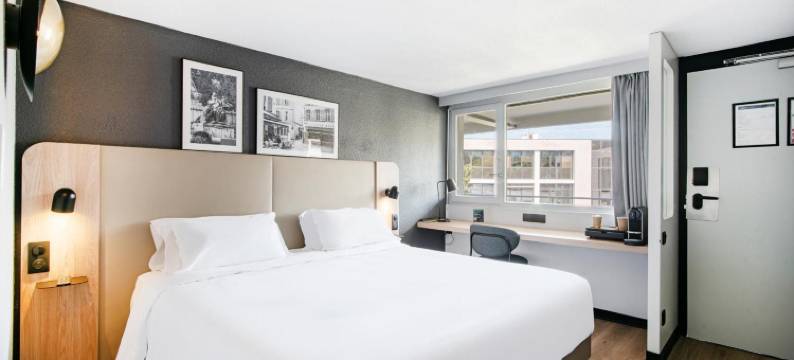 爱罗机场普瓦捷康铂饭店(Campanile NATURE - Poitiers Sud Aéroport)图片