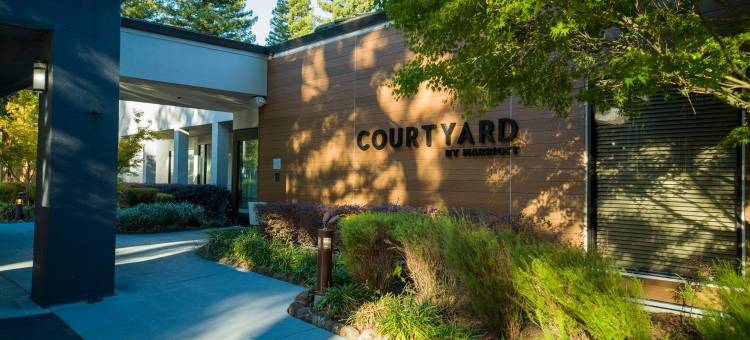 纳透马斯萨克拉门托机场万怡酒店(Courtyard Sacramento Airport Natomas)图片