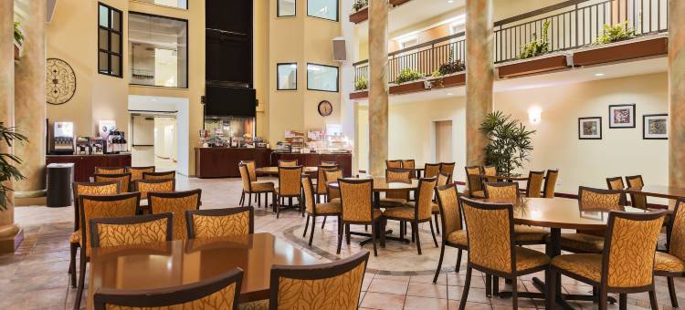 智选假日套房酒店圣何塞摩根山(Holiday Inn Express & Suites San Jose-Morgan Hill)图片