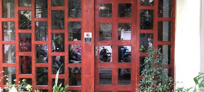 G10假日酒店(The G Ten Holiday Inn)图片