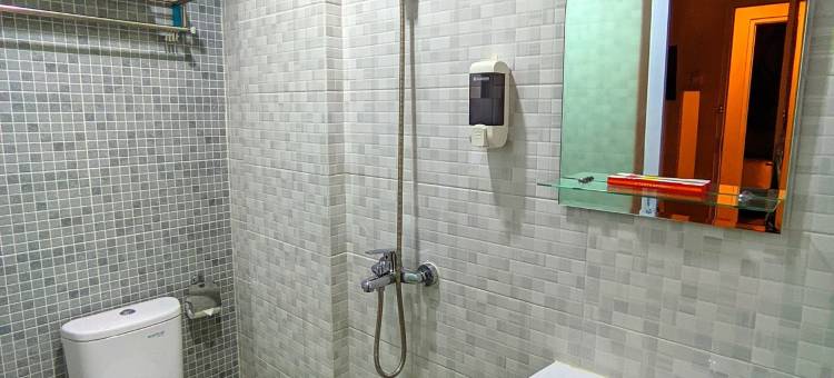 三宝垄前一小屋酒店(Front One Cabin Hotel Semarang)图片