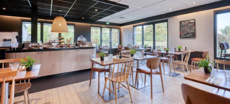 巴黎西部热内维尔港口康铂自然酒店(Campanile NATURE - Paris Ouest Gennevilliers Port)图片