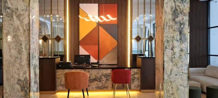 前一酒店梅西尔，泗水(Front One Hotel Mesir  Surabaya)图片