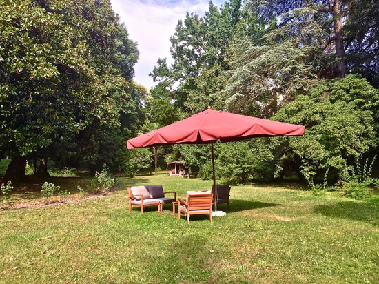 帕拉佐曼图厄奔纳维德斯套房和公寓