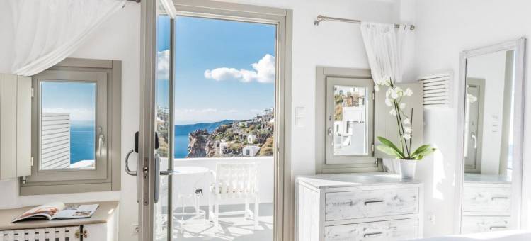 岩石酒店(On the Rocks)图片