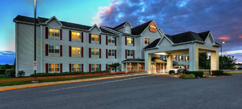 兰开斯特套房酒店(Lancaster Inn & Suites)图片