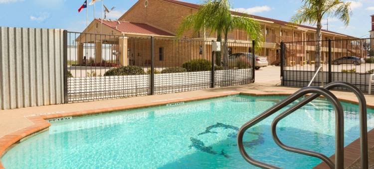 普莱森顿速8酒店(Super 8 by Wyndham Pleasanton)图片