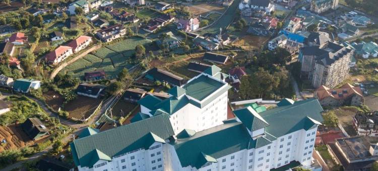 红莲经济酒店 - 努沃勒埃利耶全景尽收眼底(Araliya Red - Budget Friendly - Where You Find Stunning 360 Panoramic View of Nuwara Eliya)图片