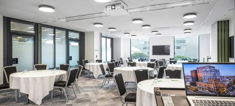 吉朗假日套房酒店(Holiday Inn & Suites Geelong)图片