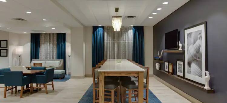 希尔顿欢朋酒店-佛罗里达州罗德岱堡波帕诺滩(Hampton Inn Ft. Lauderdale/Pompano Beach)图片