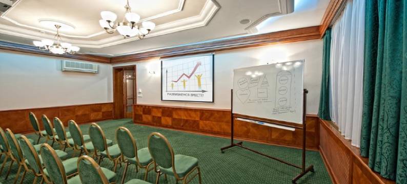 Neftyanik on Tolstoy图片