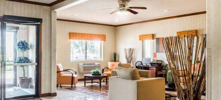 丹佛东北布赖顿品质酒店(Quality Inn Denver Northeast Brighton)图片