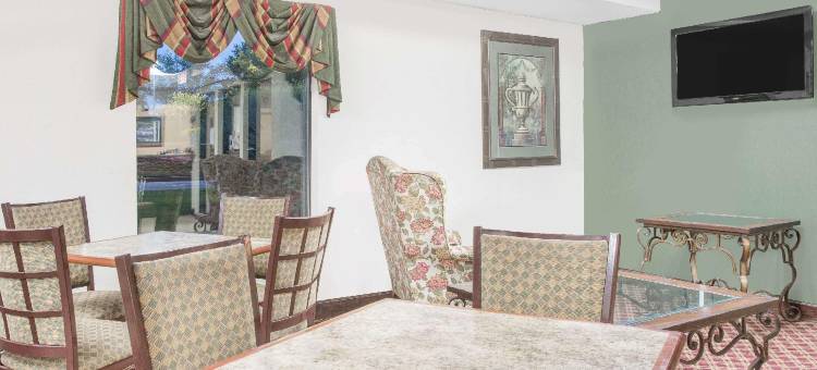 格雷套房酒店(Gray Inn & Suites)图片