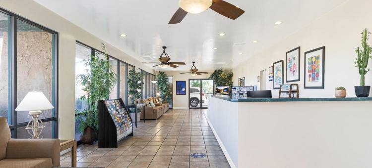 棕榈泉巴港精品酒店(Travelodge by Wyndham Palm Springs)图片