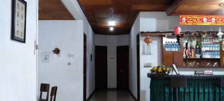 奥利伯特帕拉帕特阿吉巴塔米特拉红门酒店(Hotel Olibert Parapat Ajibata Mitra RedDoorz)图片