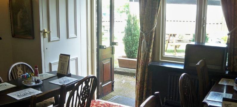 尼尔森与铁道旅馆(Nelson and Railway Inn)图片