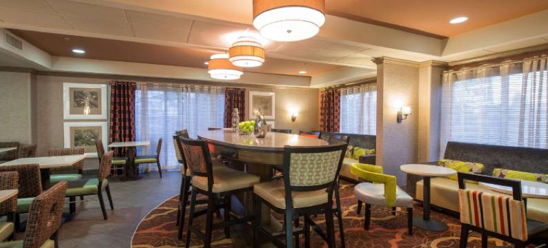 希尔顿欢朋酒店-格林伍德(Hampton Inn Greenwood)图片