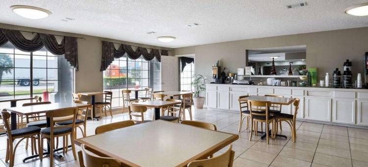 克卢特弗里波特凯艺酒店(Quality Inn Clute Freeport)图片