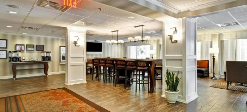 查尔斯顿快乐山爱国者欢朋酒店(Hampton Inn Charleston/Mt. Pleasant-Patriots Point)图片