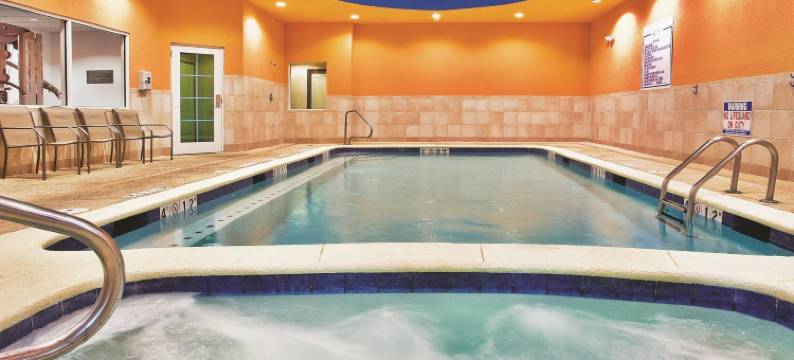 海恩斯维尔斯图尔特堡拉昆塔温德姆套房酒店(La Quinta Inn & Suites by Wyndham Hinesville - Fort Stewart)图片