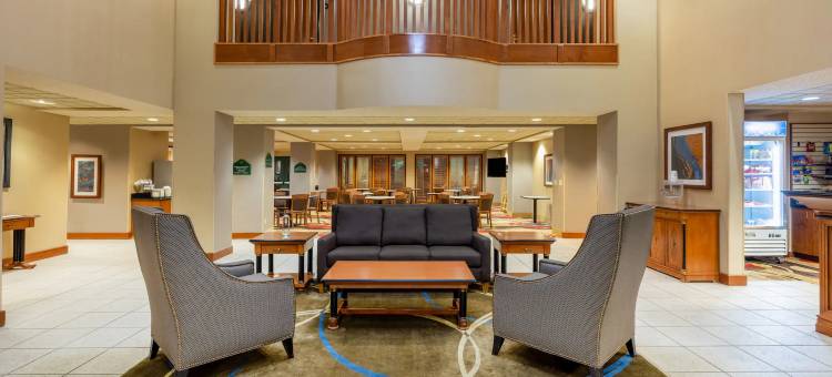 Wingate by Wyndham Gillette图片