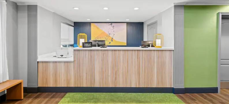 Spark by Hilton Woodbridge图片