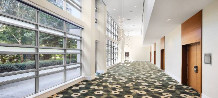 威斯汀温哥华机场沃尔中心酒店(The Westin Wall Centre, Vancouver Airport)图片