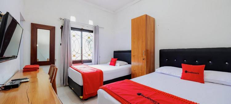 RedDoorz Syariah near UMS Solo - RSO Soeharso图片