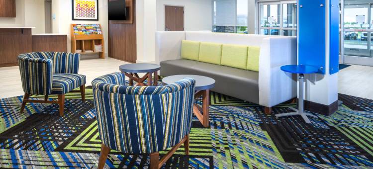 迈尔斯堡机场智选假日套房酒店(Holiday Inn Express & Suites Fort Myers Airport)图片
