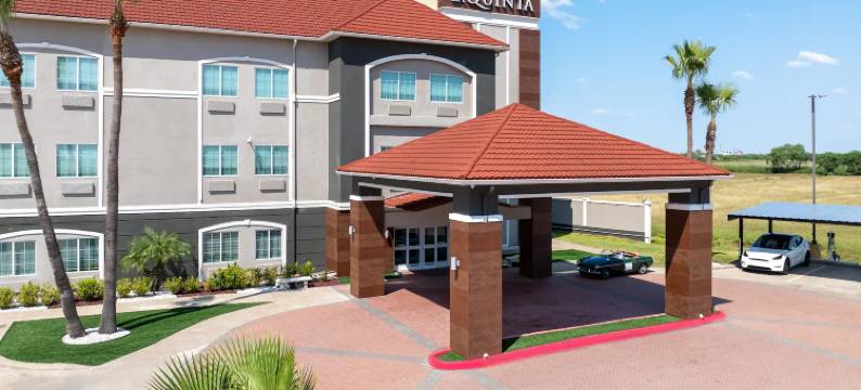 雷蒙德维尔拉昆塔温德姆套房酒店(La Quinta Inn & Suites by Wyndham Raymondville)图片