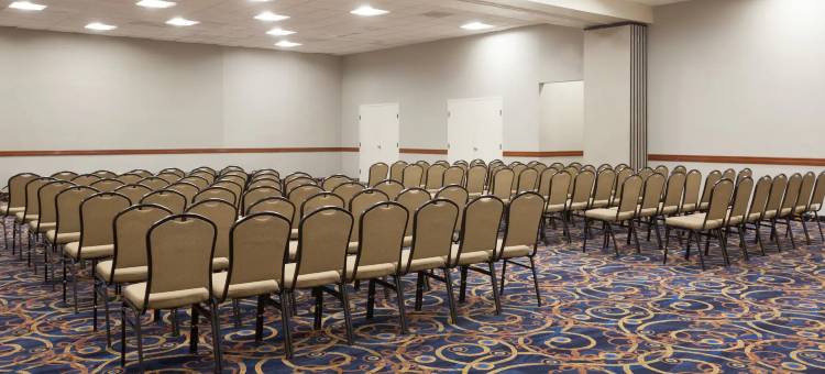 圣迭戈国家城市温德姆华美达酒店(Ramada by Wyndham San Diego National City)图片