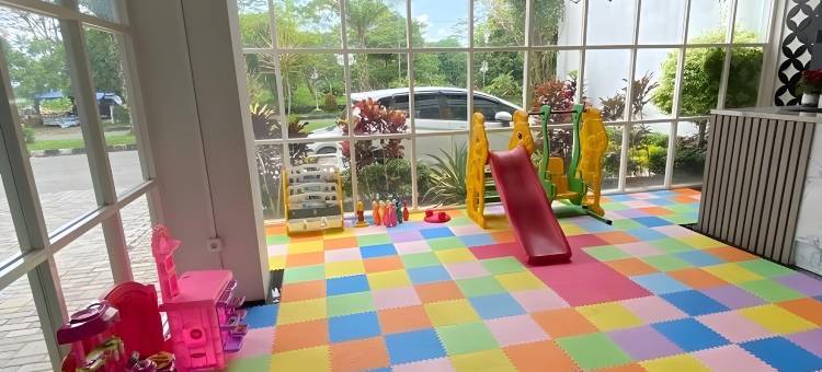 Front One The Andia Boyolali图片