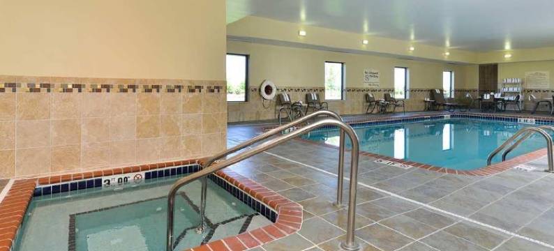 克林顿欢朋酒店(Hampton Inn Clinton)图片