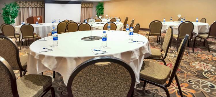 福朋喜来登费耶特维尔自由堡酒店(Four Points by Sheraton Fayetteville Fort Liberty)图片
