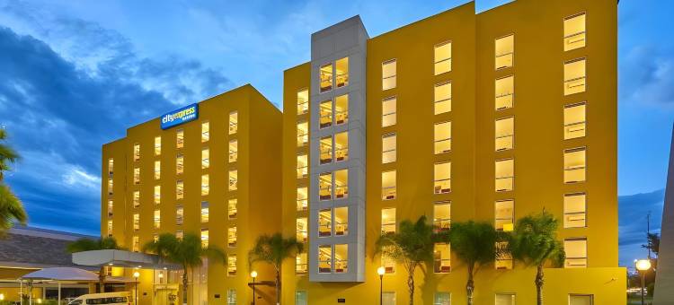 万豪城市快捷酒店奎雷塔罗胡里卡(City Express by Marriott Querétaro Juríca)图片