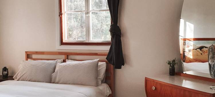 美巧屋树荫小屋(Gum Grove Chalets)图片