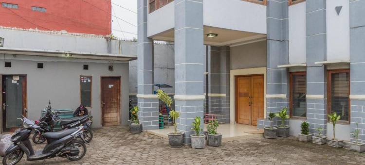 红多兹酒店-近贾蒂南戈尔镇广场(RedDoorz Near Jatinangor Town Square)图片