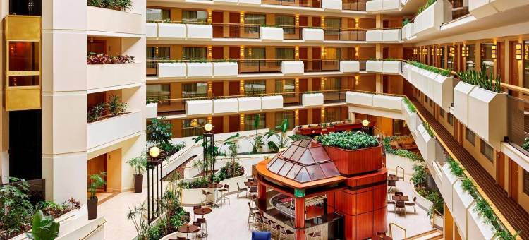 希尔顿安泊酒店-泰森斯角(Embassy Suites by Hilton Tysons Corner)图片