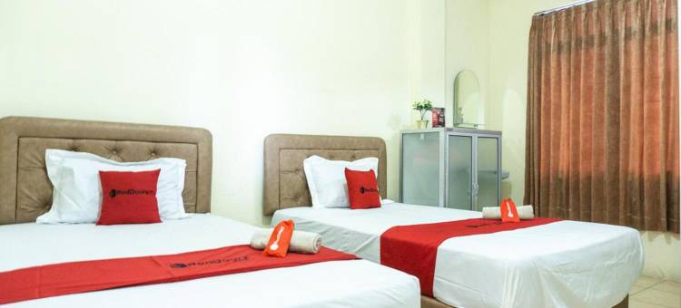 红多兹酒店@恩德加托特苏布罗托(RedDoorz @ Gatot Subroto Ende)图片